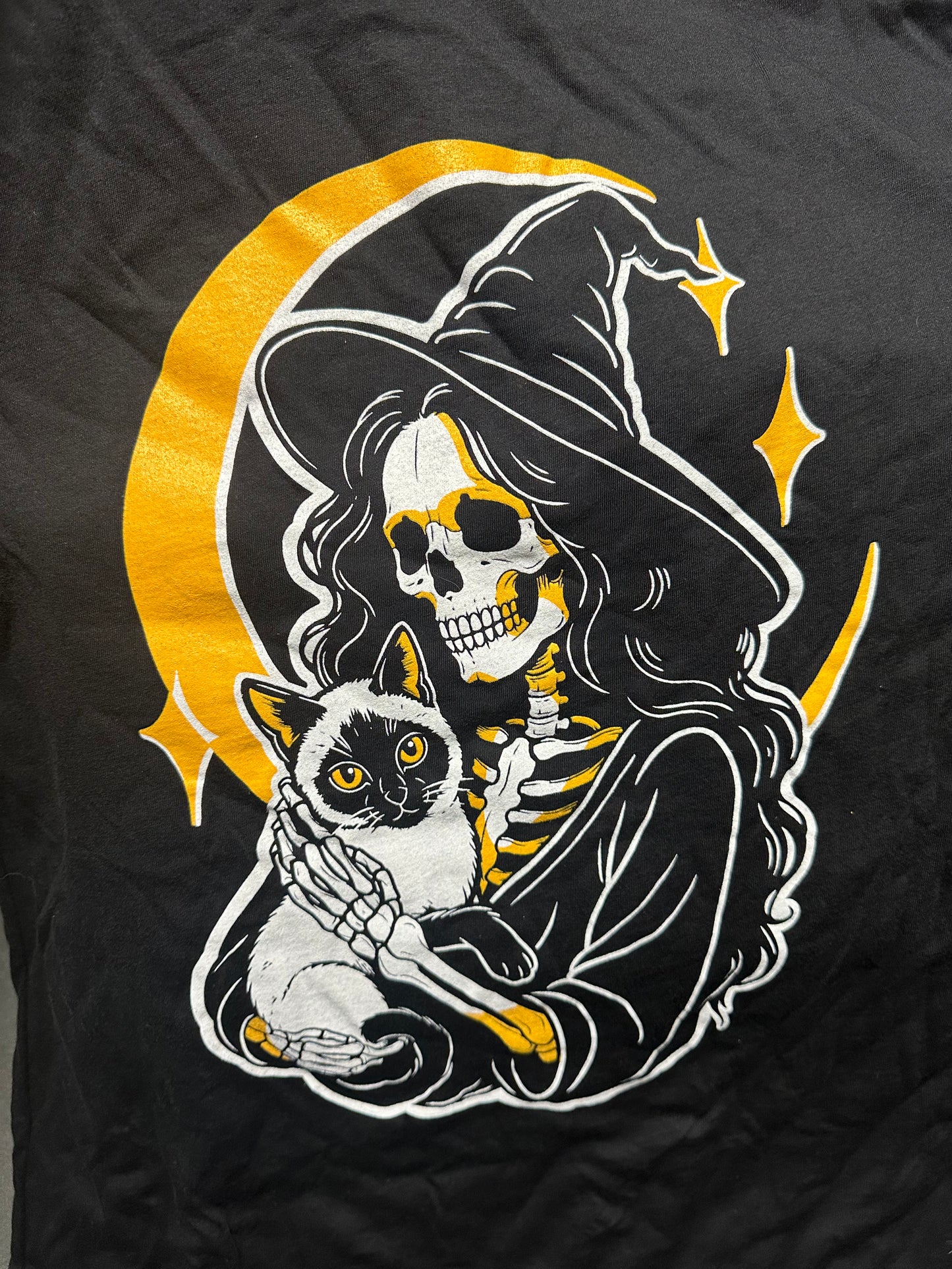 Witch shirt/Pin Bundle